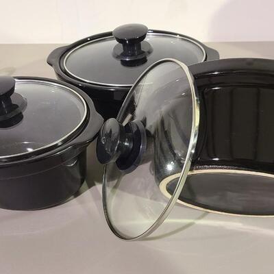 3 ceramic Pots and glass Lids -Item #309