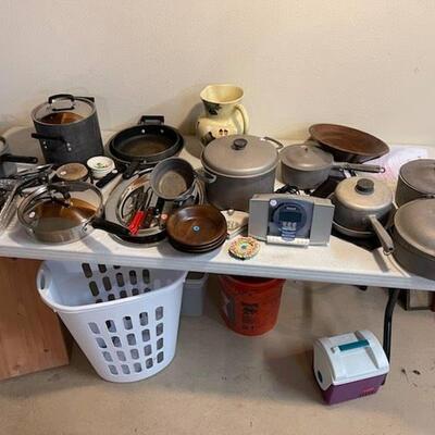 Lot 13: Kitchen Pot and Pans
