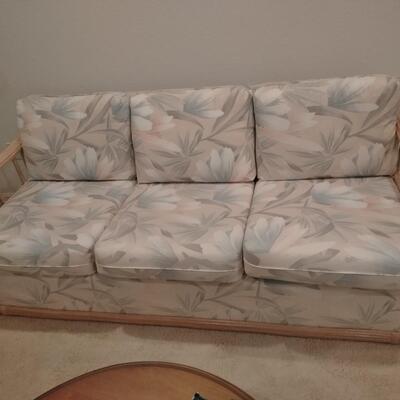 LOT 2 LANE SOFA , END TABLE AND LAMP