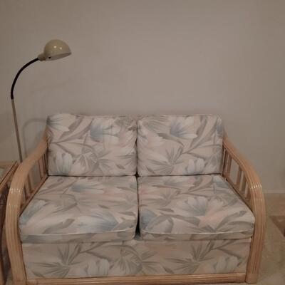 LOT 3 LANE LOVESEAT, END TABLE AND FLOOR LAMP