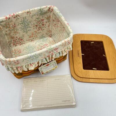 LONGABERGER 2002 â€œMOMâ€™S MEMORIESâ€ MOTHERâ€™S DAY PHOTO BASKET W/ DIVIDER AND ENVELOPE SET