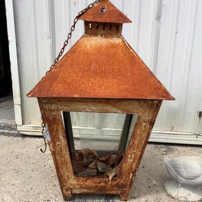 O2235 Metal Hanging Lantern and 3 Composite Duck Statues 