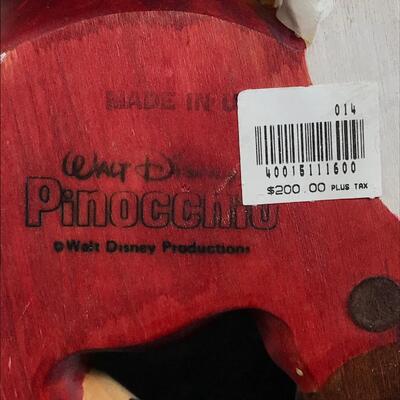 Walt Disney Wood Pinocchio Statue 11“