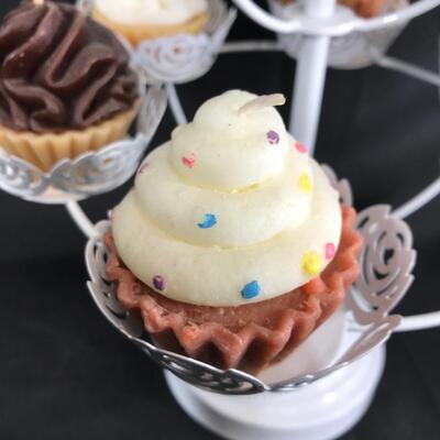 14“ Cupcake Candle Stand w. 9 Scented Cupcake Candles