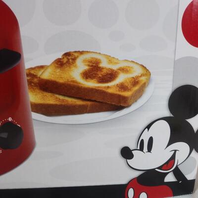 Mickey 2 Slice Toaster