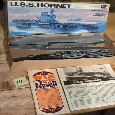 NIB U.S.S. Hornet battleship model