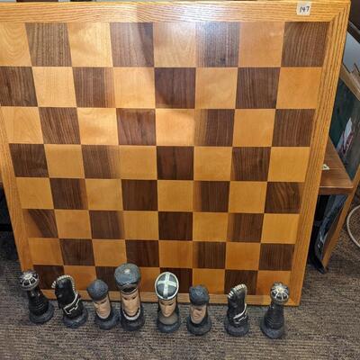 Floor size chess set-it is a complete set with no blemishes