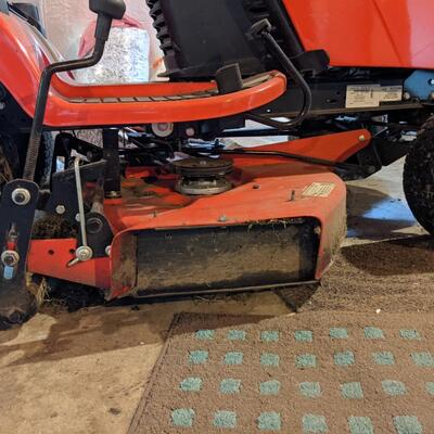 Minimally used Simplicity Regent 18hp, 38" mower deck