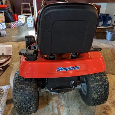 Minimally used Simplicity Regent 18hp, 38" mower deck
