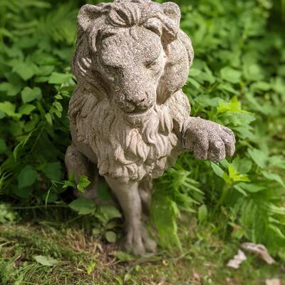 Lion statue, yes you need one