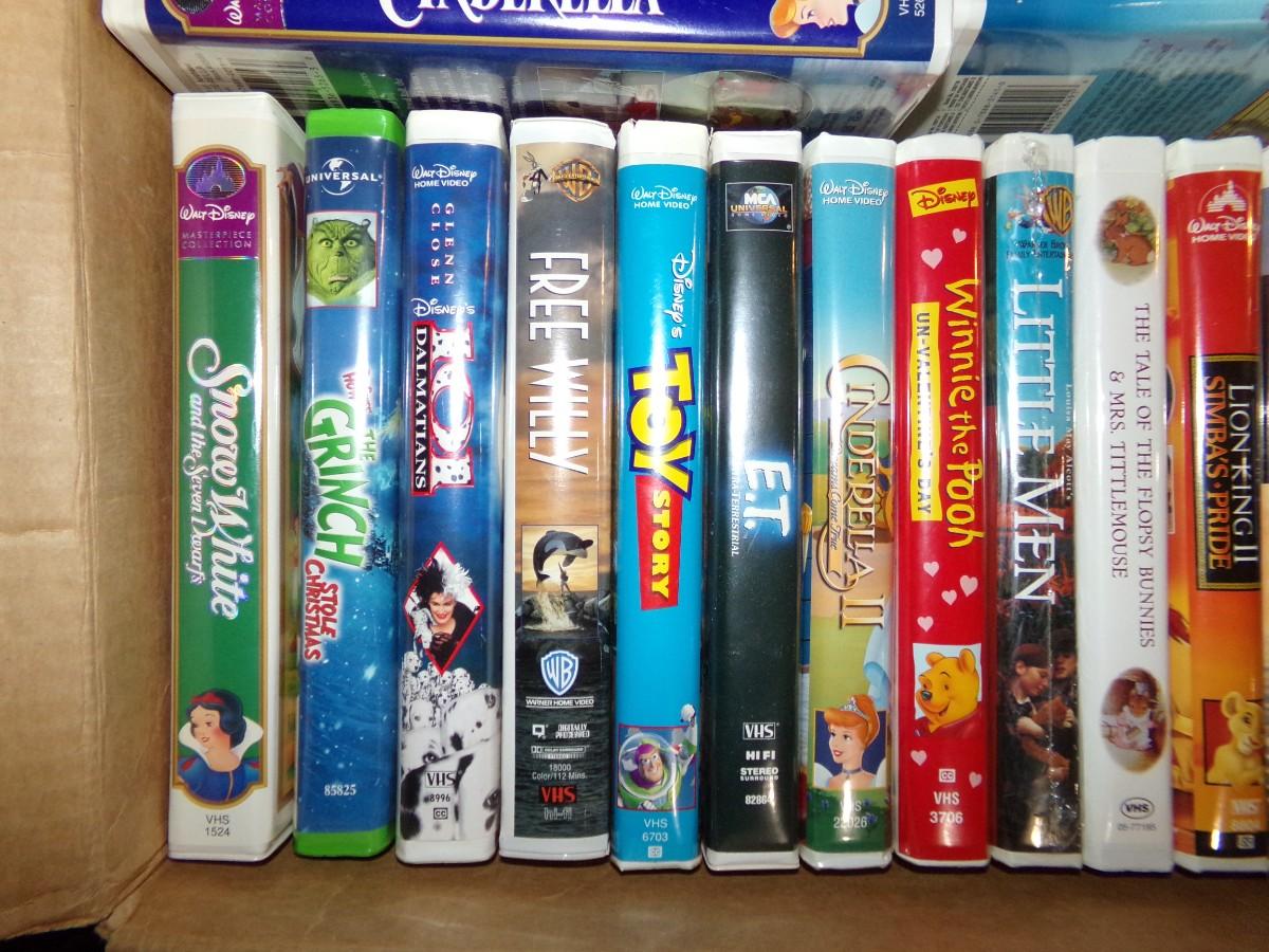 LOT 214 LARGE LOT OF KIDS VHS | EstateSales.org