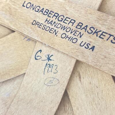LONGABERGER 1993 DARNING BASKET W/LID & â€œWELCOMEâ€ TIE-ON