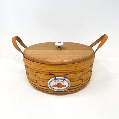 LONGABERGER 1993 DARNING BASKET W/LID & â€œWELCOMEâ€ TIE-ON