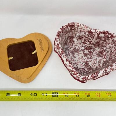 LONGABERGER 2000 SWEETHEART “LITTLE LOVE” BASKET W/ PICTURE LID