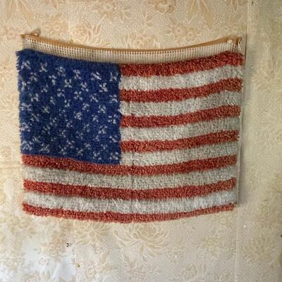 Patriotic Yarn Art 