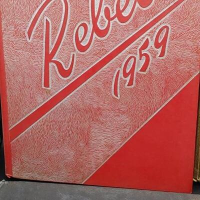 #22 (4) Vintage R.E. Rebel Annuals 