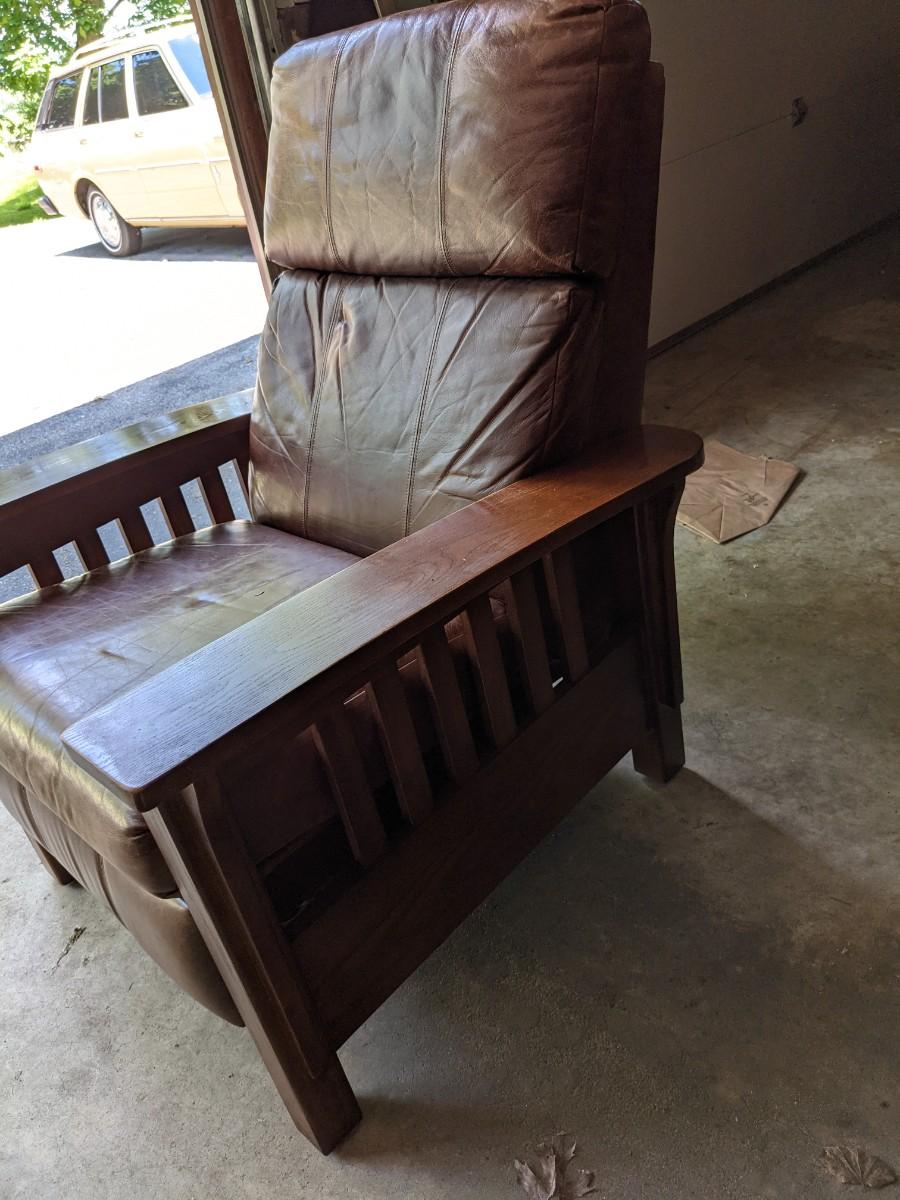 Beautiful Leather Reclinersmoker smell