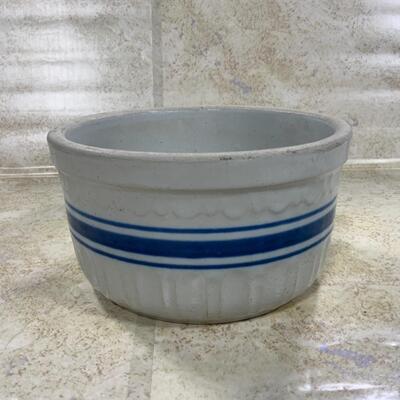 -39- VINTAGE | Central Garage | Potter, Wisconsin | Stoneware Blue Band 