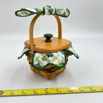 LONGABERGER 1999 â€œLOTS OF LUCKâ€ BASKET W/ LID