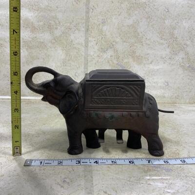-44- VINTAGE | Cast Iron Elephant | Cigarette Dispenser