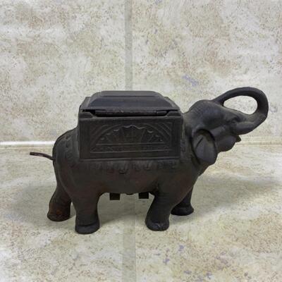 -44- VINTAGE | Cast Iron Elephant | Cigarette Dispenser