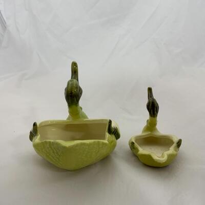 -67- VINTAGE | Hull | Chartreuse Swan Duo