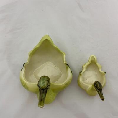 -67- VINTAGE | Hull | Chartreuse Swan Duo