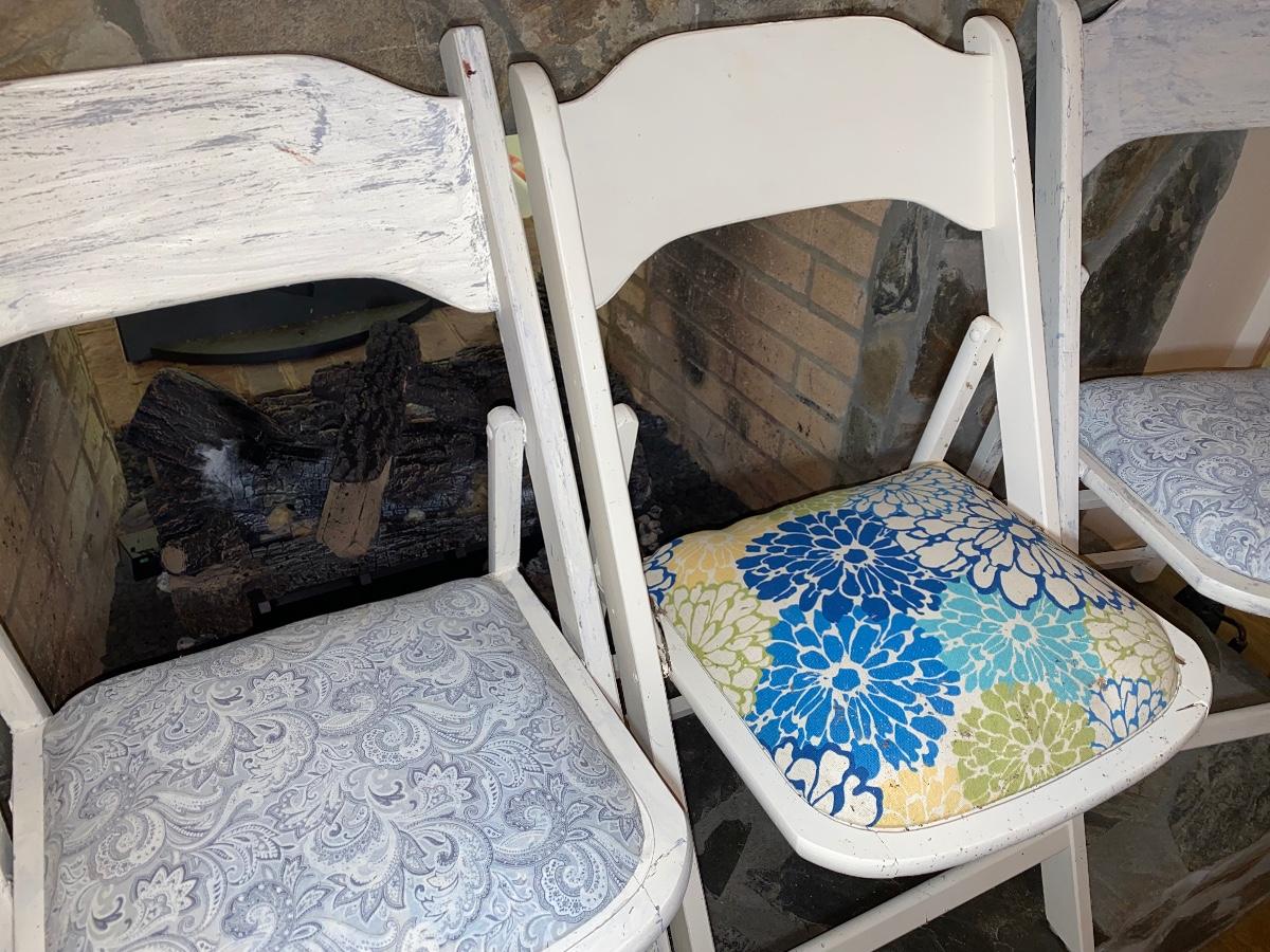 30 Distressed Painted Vintage Folding Chairs
