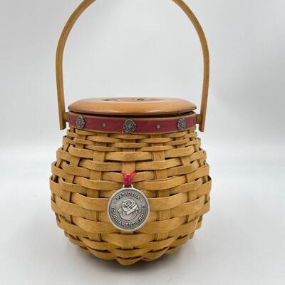LONGABERGER 2004 PASADENA TOURNAMENT OF ROSES BASKET W/ LID