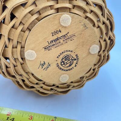 LONGABERGER 2004 PASADENA TOURNAMENT OF ROSES BASKET W/ LID