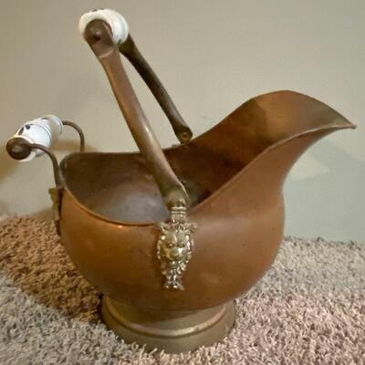 Antique Copper Coal Scuttle Hod Ceramic Handle Brass Lions Head