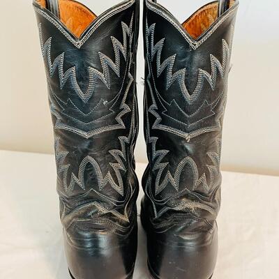Lot 97  Justin Cowgirl Boots Ladies Size 8 