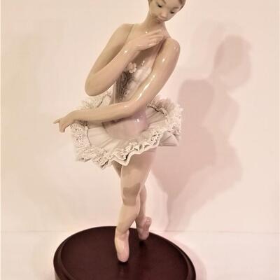 Lot #15  Lladro Ballerina on Stand