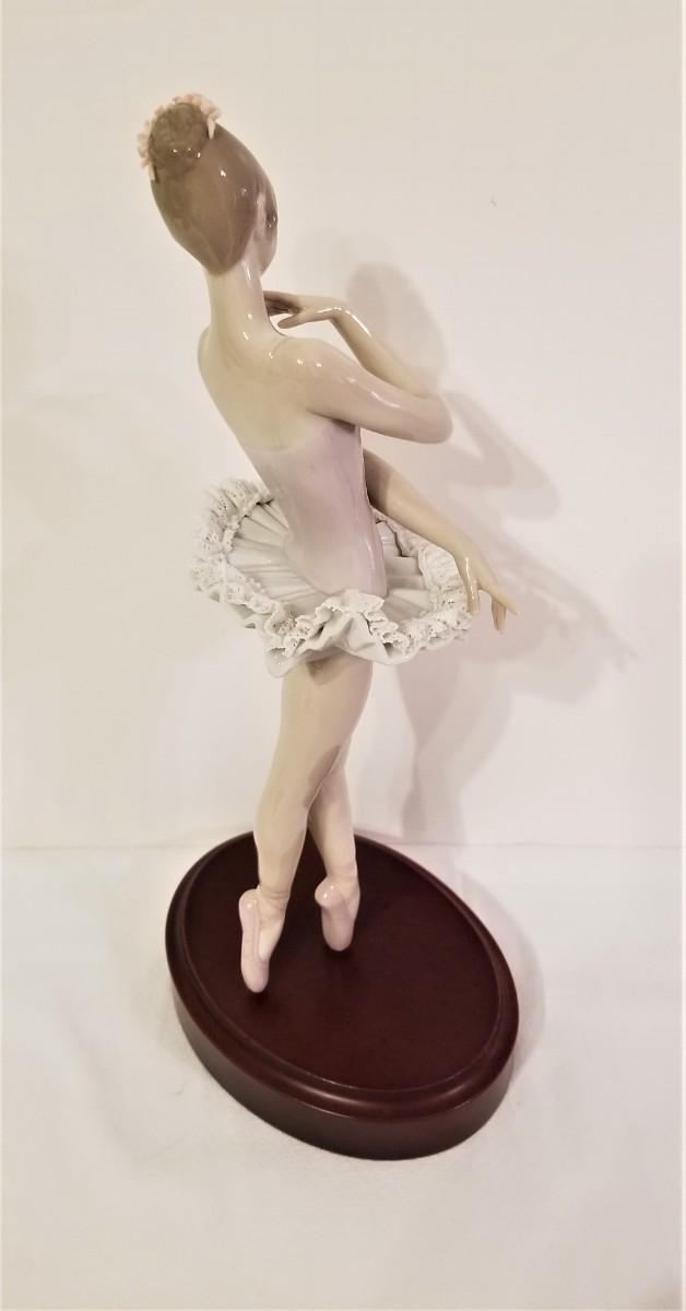 Lot #15 Lladro Ballerina on Stand