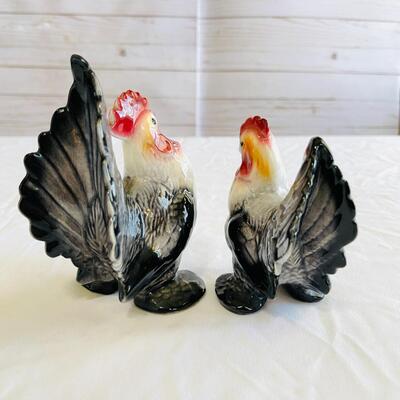 Lot 111  Vintage Rooster & Hen Ceramic Figurines 