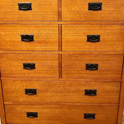 Lot 134  Fairmont Designs Furniture Co 5 Drawer High Boy Arts & Crafts Style 