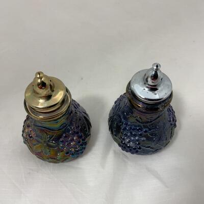-108- VINTAGE | Imperial Glass | Carnival Grapes Salt & Pepper | Married Set
