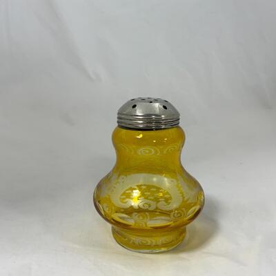 -111- VINTAGE | Yellow Cut-to-Clear | Sugar Shaker