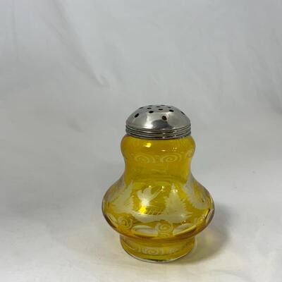 -111- VINTAGE | Yellow Cut-to-Clear | Sugar Shaker