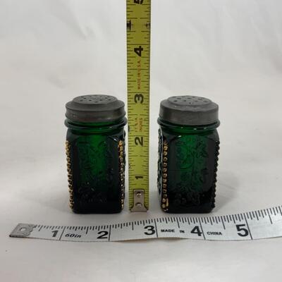 -112- ANTIQUE | Heavy | Emerald and Gold | Square Salt & Pepper Shakers