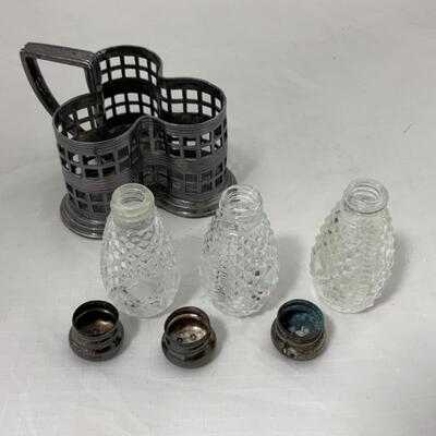 -120- VINTAGE | Married Shaker Set 