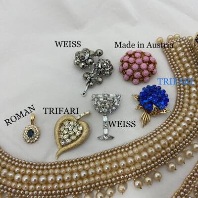 -122- ESTATE JEWELRY | Marked Costume Pieces | Eisenberg | Trifari