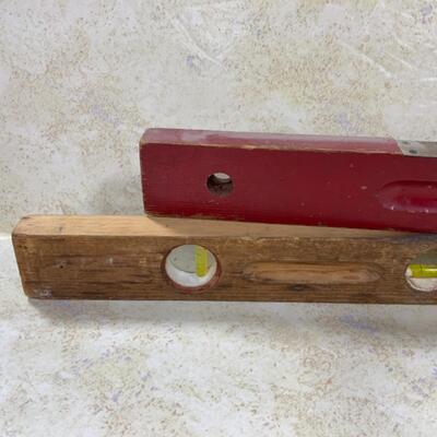 -138- VINTAGE | Wood Levels