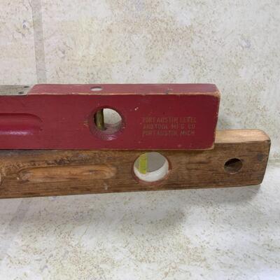 -138- VINTAGE | Wood Levels