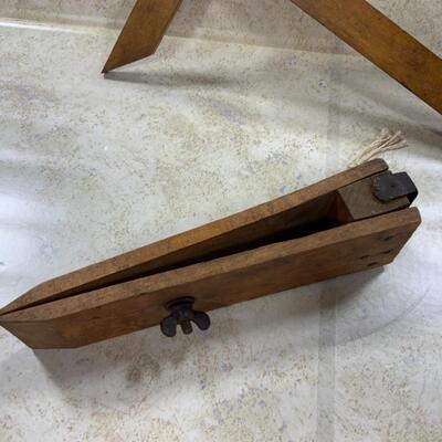 -140- VINTAGE | Wood Tools | Vice | Wooden T Square