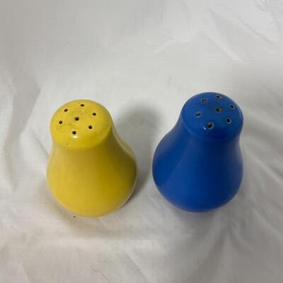 -145- VINTAGE | Unmarked Hall | Salt and Pepper Set