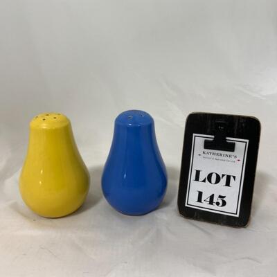 -145- VINTAGE | Unmarked Hall | Salt and Pepper Set