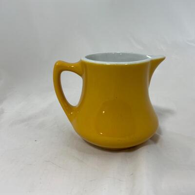 -147- VINTAGE | Hall Creamer | Lipton Tea Pot