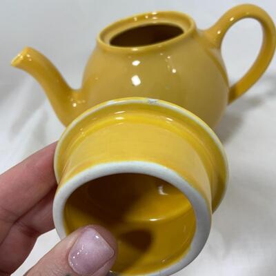 -147- VINTAGE | Hall Creamer | Lipton Tea Pot