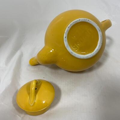 -147- VINTAGE | Hall Creamer | Lipton Tea Pot